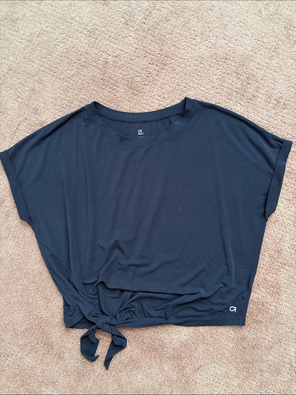 GapFit Breathe Knot Top